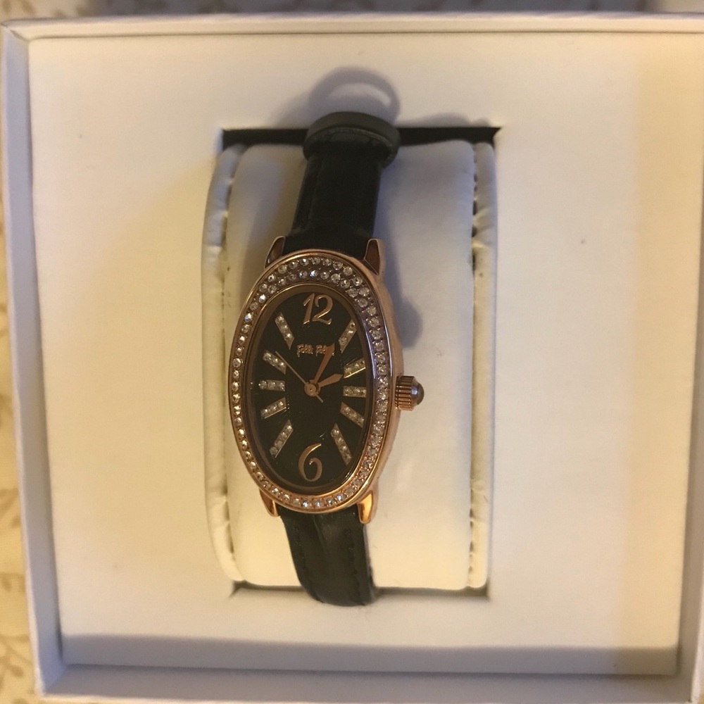 Folli Follie genuine leather watch